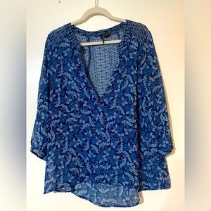 Pull over v-neck dress blouse